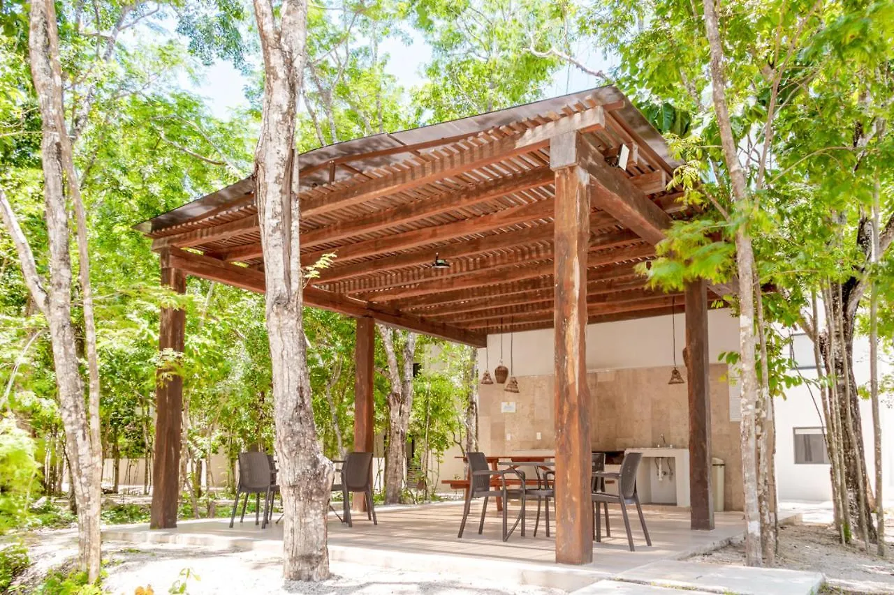 Hostpal Selvanova Playa Del Carmen Apartment